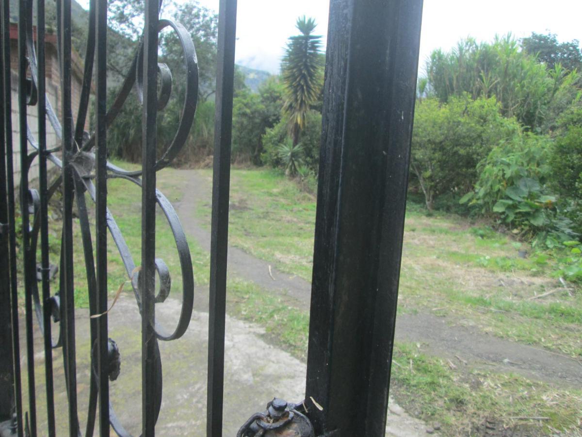 Vila Casa Martin En Banos De Agua Santa Exteriér fotografie